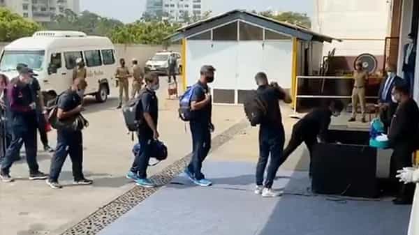 India Vs England Test series : ఇండియా పర్యటనకు సిద్ధమైన ఇంగ్లాండ్ ఆటగాళ్లు.. చెన్నైకి చేరుకున్న ప్లేయర్స్..