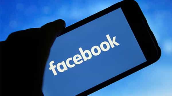 Facebook: కీలక నిర్ణయం తీసుకున్న ఫేస్బుక్.. ఇకనుంచి ఆ ఆప్షన్ కనిపించదు.. రీడిజైన్ చేయనున్న..
