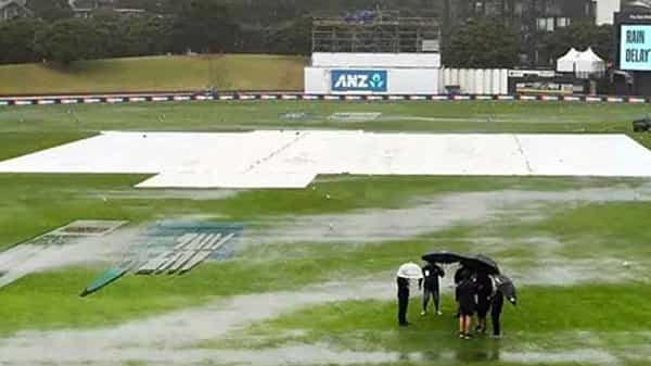 India Vs Australia 2020: వర్షం కారణంగా నాలుగో టెస్ట్కి అంతరాయం.. నిలిచిపోయిన ఇండియా బ్యాటింగ్..