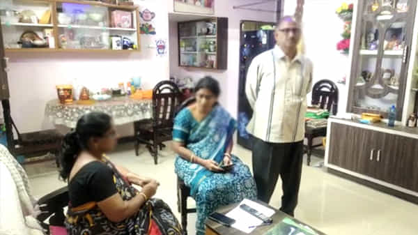గుంటూరు జిల్లాలో భారీ చోరీ, ఫ్యామిలీ గుడికి వెళ్లిన సమయంలో చాకచక్యంగా దోపిడీ, భారీగా బంగారు నగల అపహరణ