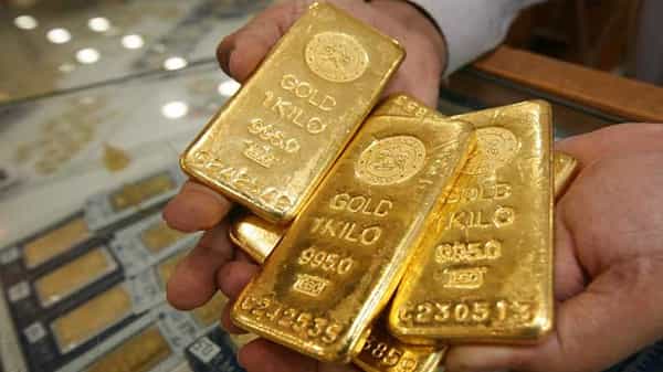 Gold Price Today: పసిడి ప్రియులకు గుడ్ న్యూస్.. మరోసారి తగ్గిన బంగారం ధరలు.. 10 గ్రాముల ధర ఎంతంటే ?