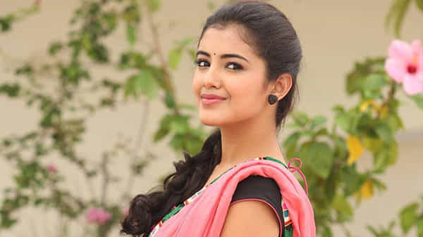 Malavika Sharma: కొత్త సంవత్సరంలో సరికొత్త నిర్ణయం తీసుకున్న రవితేజ హీరోయిన్.. తెలుగు ప్రేక్షకులకు నచ్చడానికి ఏం చేస్తోందంటే..