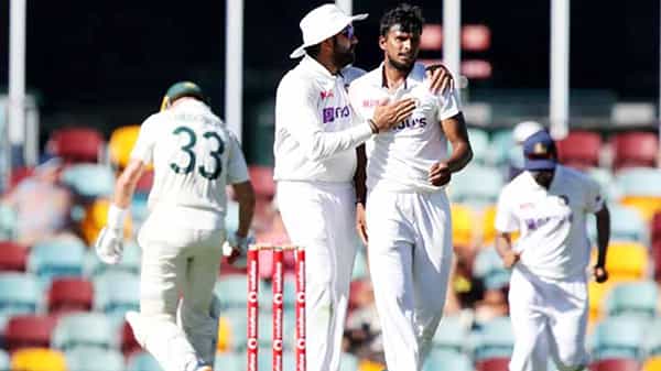 India Vs Australia 2020: యువ పేసర్పై ప్రశంసల జల్లు కురిపించిన హిట్ మ్యాన్.. కసిగా బౌలింగ్ చేస్తున్నాడని కామెంట్స్..