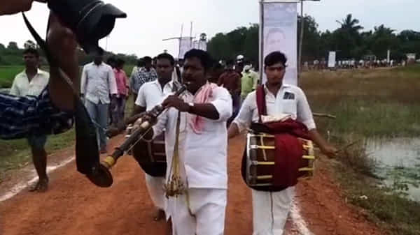 ప్రజల కోసం నిరంతరం శ్రమించే సీఎం జగన్ మోహన్ రెడ్డి మాత్రమే: వైసీపీ రాష్ట్ర కార్యదర్శి పెర్నటి శ్యాం ప్రసాద్ రెడ్డి
