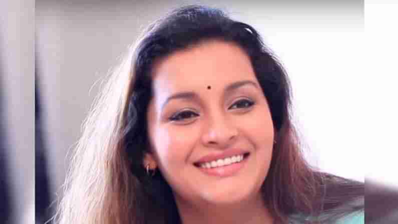 Actress RenuDesai: ఆ వార్తల్లో ఏమాత్రం నిజం లేదు.. రూమర్స్ పై క్లారిటీ ఇచ్చిన రేణు దేశాయ్..