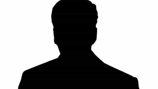 Tollywood Hero: టాలీవుడ్ యంగ్ హీరోపై కేసు నమోదు.. కార్లు ఇప్పిస్తానంటూ మోసానికి..!