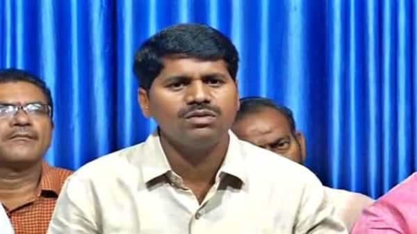 సీఎస్ను కలిసిన ఏపీ ఉద్యోగ సంఘాలు.. ఎన్నికల విధులకు మూడు విజ్ఞప్తులను సీఎస్ ముందుంచిన ఉద్యోగులు