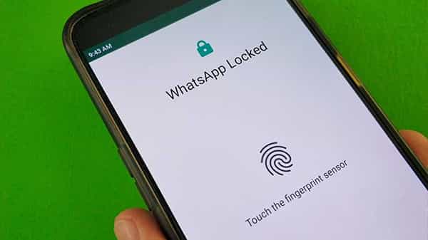 WhatsApp: మీ మేసేజ్లు ఎవరైనా చూస్తారని అనుమానపడుతున్నారా ? ఈ సెట్టింగ్స్ చేస్తే మీ వాట్సప్ భద్రమే ఇక..