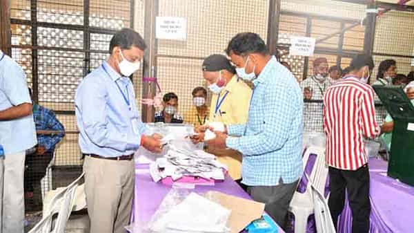 Tirupati By Election Results 2021 Highlights: తిరుపతి ఉప ఎన్నిక ఫలితాలు.. వైసీపీ అభ్యర్థి గురుమూర్తి ఘనవిజయం