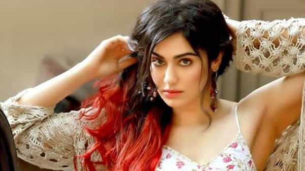 నేను ఏవి కంఫర్టబుల్గా ఫీల్ అవుతానో అవే వేసుకుంటా.. డ్రెస్సింగ్ విషయంలో అదా శర్మ కామెంట్స్
