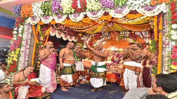 అంతర్వేదిలో ఉట్టిపడిన ఆధ్యాత్మిక శోభ.. వైభవంగా లక్ష్మీనరసింహ స్వామి కల్యాణోత్సవం