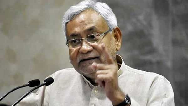 CM Nitish Kumar: సంచలనం నిర్ణయం తీసుకున్న బిహార్ ముఖ్యమంత్రి నితీష్ కుమార్.. పోలీసులు ఆ పని చేస్తే అంతే సంగతులు..