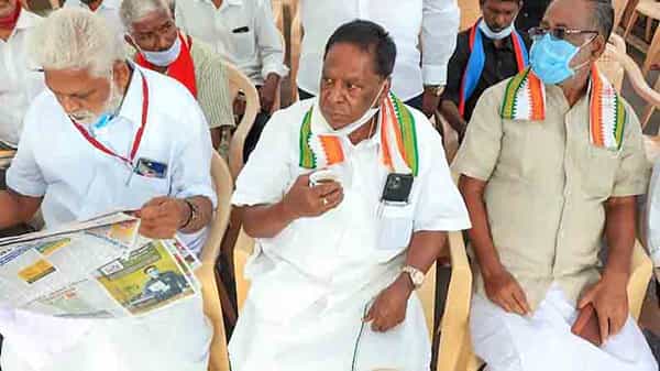 నారాయణస్వామి నెగ్గుతారా.. ఓడుతారా.. పుదుచ్చేరిలో బలపరీక్షపై కొనసాగుతున్న ఉత్కంఠ