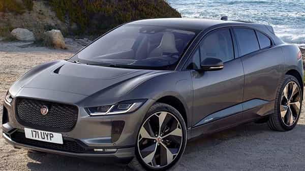 Jaguar Land Rover: భారత రహదారులపై దూసుకెళ్లనున్న ల్యాండ్ రోవర్ ఎలక్ట్రిక్ కారు.. కేవలం 4.8 సెకండ్లలో 100 కి.మీ వేగం..