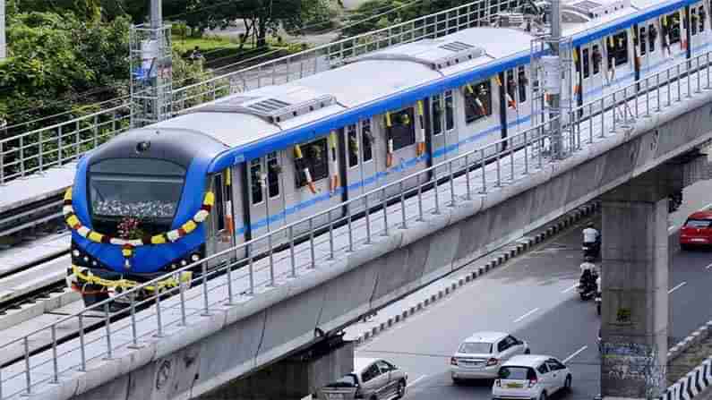 Metro Charges: మెట్రో రైలు ప్రయాణికులకు శుభవార్త.. ప్రయాణికులను ఆకట్టుకునేందుకు మెట్రో చార్జీల తగ్గింపు