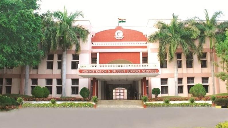 Doctor BR Ambedkar University: కీలక నోటిఫికేషన్ విడుదల చేసిన అంబేద్కర్ యూనివర్సిటీ.. డిగ్రీ పరీక్షలు ఎప్పుడంటే..