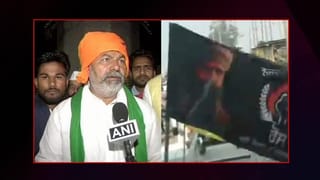 UP Farmer Dumps Cauliflower : కిలో కాలిఫ్లవర్ ధర ఒక్క రూపాయి..రోడ్డు మీద పడేసిన రైతు.. అప్పు తీర్చడంకోసం మళ్లీకూలీగా అవతారం