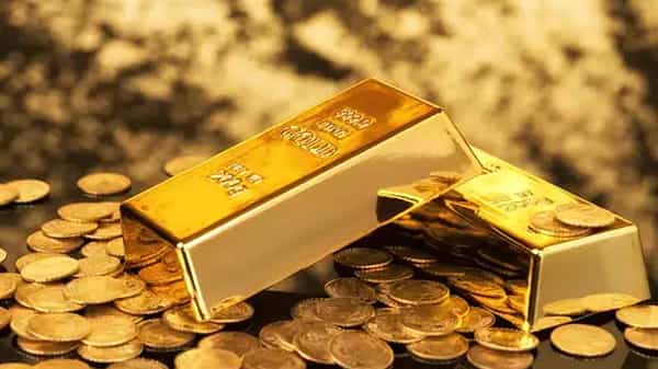 Today Gold Rates (16-02-21): పసిడి ప్రియులకు శుభవార్త.. దిగివస్తున్న బంగారం ధరలు.. తాజాగా ఎంత తగ్గిందంటే...