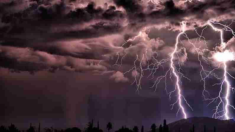 Thunderstorm Warning: ఏపీ ప్రజలకు అలెర్ట్.. ఆ రెండు జిల్లాల్లో పిడుగులు పడే అవకాశం..
