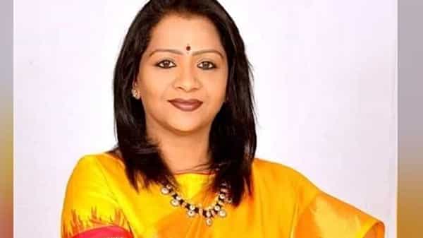 Hyderabad mayor Vijayalakshmi: అనుచరుడికి జీహెచ్ఎంసీ జరిమానాపై స్పందించిన మేయర్ విజయలక్ష్మి.. ఏమన్నారంటే...?