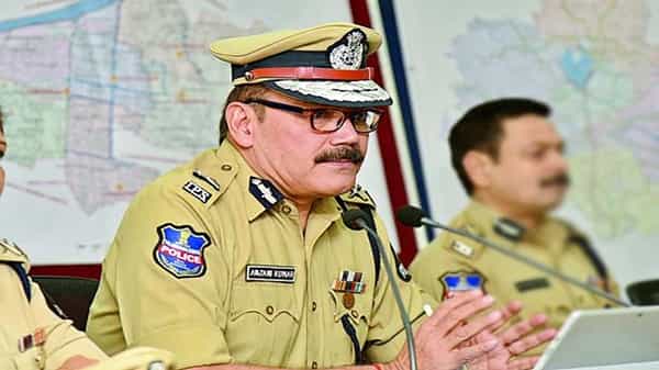 Thieves Gang: 300లపైగా కేసులున్న దొంగల ముఠా అరెస్టు.. వివరాలు వెల్లడించిన సీపీ అంజనీకుమార్