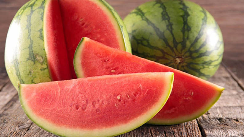 Watermelon Tips: పుచ్చకాయ కొయ్యకుండానే ఎర్రగా ఉందో లేదో తెలుసుకోవడం ఎలా..? పరిశోధకుల చిట్కాలు