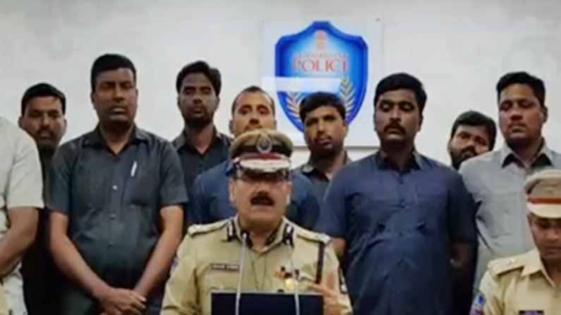 అంతర్రాష్ట్ర దొంగల ముఠా అరెస్టు చేసిన హైదరాబాద్ పోలీసులు.. బంగారం, వెండి అభరణాలు స్వాధీనం