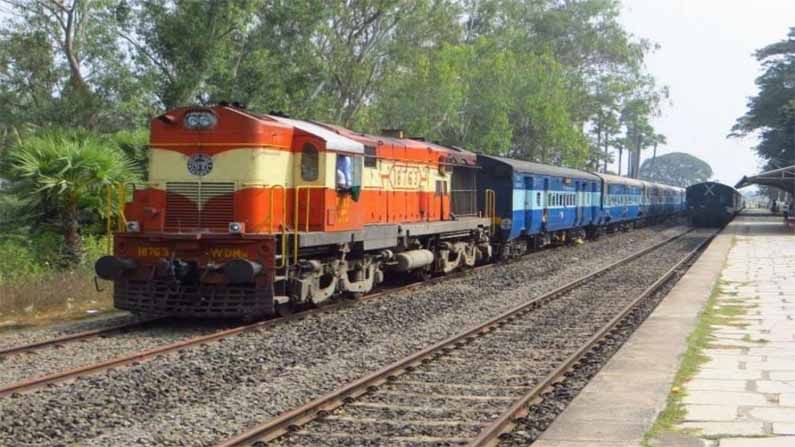 Special Trains: రైల్వే ప్రయాణికులకు శుభవార్త.. ఏప్రిల్‌ 1 నుంచి పట్టాలెక్కనున్న 22 ప్రత్యేక రైళ్లు