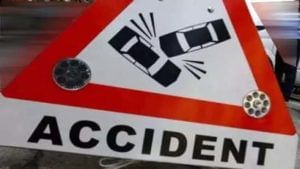 Kamareddy Road Accident: కామారెడ్డి జిల్లాలో రోడ్డు ప్రమాదం.. అదుపు తప్పి కారు బోల్తా.. నవదంపతులు దుర్మరణం
