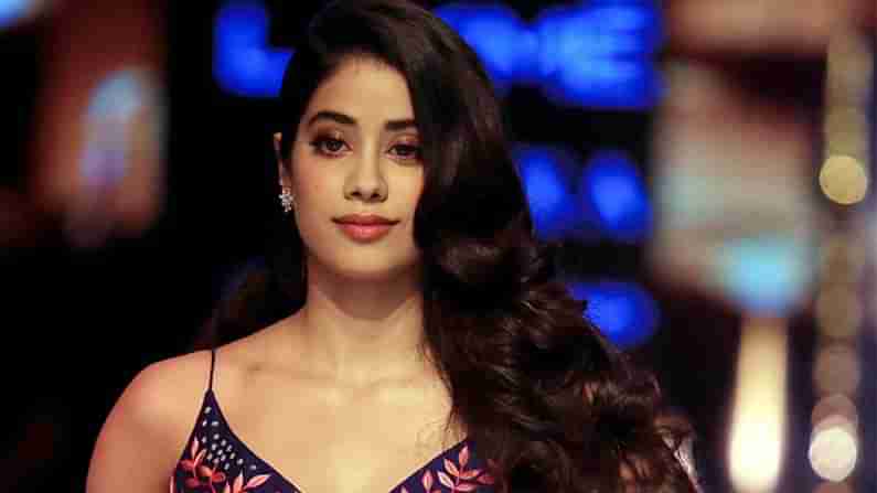 Janhvi Kapoor: నా సామర్థ్యం ఏంటో చూపించాలనుకుంటున్నాను... ఆసక్తికర విషయాలను వెల్లడించిన అందాల తార.