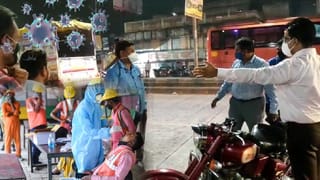 దేశ రాజధాని ఢిల్లీలో దారుణం.. చైన్‌ స్నాచింగ్‌కు పాల్పడి మహిళను దారుణంగా హత్య చేసిన ఘటనలో ఇద్దరు అరెస్టు