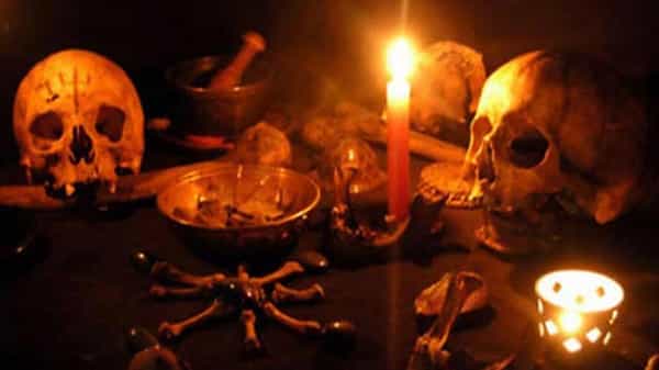 డబ్బుల వర్షం కురుస్తుందని క్షుద్రపూజలు.. నమ్మారో అంతే సంగతులు.. భారీ మోసం వెలుగులోకి