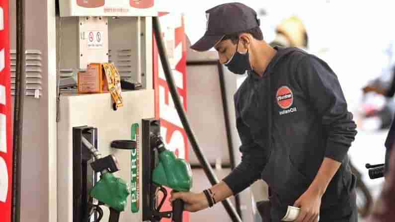 Petrol Price Today: మళ్లీ పెరిగిన పెట్రోల్‌ ధరలు.. హైదరాబాద్‌లో లీటర్‌ పెట్రోల్‌ ఎంతకు చేరిందో తెలుసా..?