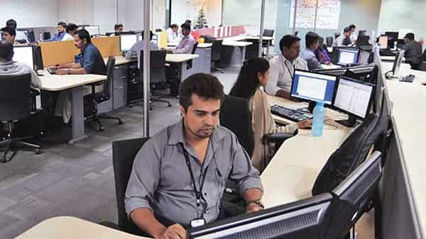 Salary Hikes: ఉద్యోగులకు ఇది నిజంగానే గుడ్ న్యూస్.. జీతాలు పెంచేందుకు సిద్ధంగా ఉన్న కంపెనీలు..