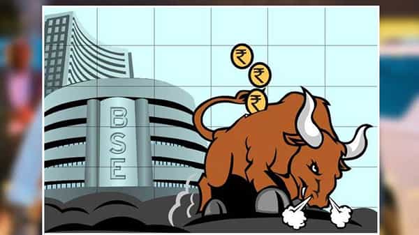 Stock Market Bull Run : దలాల్ స్ట్రీట్లో బుల్ రంకెలు.. నిర్మలమ్మ బడ్జెట్ ఇచ్చిన జోష్తో హాట్రిక్ పరుగులు..