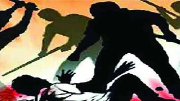 Nalgonda Honour Killing: నల్గొండ జిల్లాలో దారుణ ఘటన.. ప్రేమ వివాహం చేసుకున్న యువకుని పై యువతి బంధువులు దాడి...