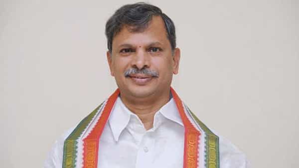 Tulasi Reddy : బొంకరా బొంకరా పోలిగా అంటే.. టంగుటూరి మిరియాలు తాటికాయంతా అన్నట్లుంది : తులసిరెడ్డి