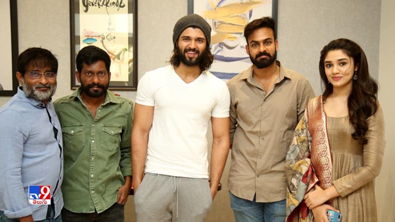 Uppeena New Song:  విజ‌య్ దేవ‌ర‌కొండ రిలీజ్ చేసిన ‘ఉప్పెన‌లోని జ‌ల జ‌ల జ‌ల‌పాతం నువ్వు’ పాట