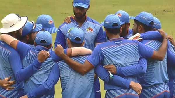 Vijay Hazare Trophy 2021 : క్రికెట్ అభిమానులకు పండగే పండగ.. నేటి నుంచి విజయ్ హజారే ట్రోఫీ.. ఆరు జట్ల మధ్య హోరాహోరి పోరు..