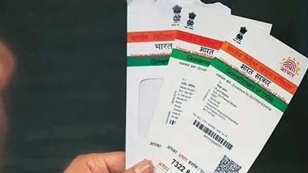 వాహనదారుల కోసం కేంద్రం కొత్త రూల్స్.. ఆ 15 రకాల సేవలను పొందాలంటే ఆధార్ కావాల్సిందే..