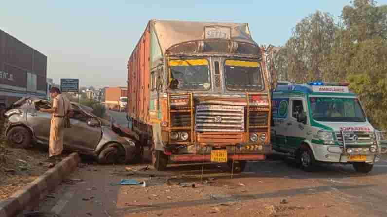 Road Accident: షాద్‎నగర్ బైపాస్‌లో ఘోర రోడ్డు ప్రమాదం.. ముగ్గురు యువకుల మృత్యువాత
