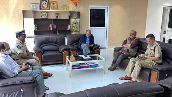 ఏపీ సీఎస్, డీజీపీతో ఎస్ఈసీ నిమ్మగడ్డ భేటీ.. పంచాయతీ ఎన్నికల నిర్వహణపై కీలక చర్చలు