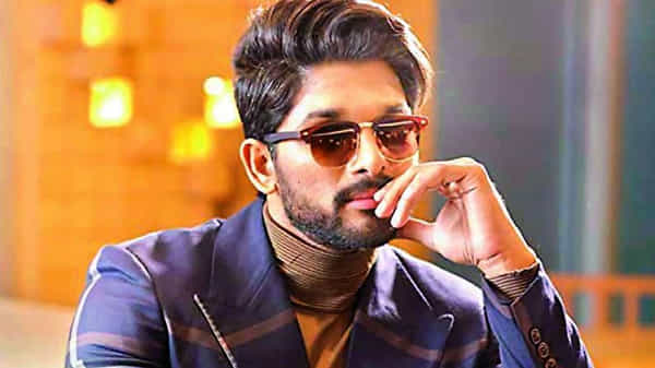 బర్నింగ్ డైరెక్టర్ తో బన్నీ సినిమా చేయబోతున్నాడా..? ఫిలిం నగర్ లో చక్కర్లు కొడుతున్న క్రేజీ న్యూస్..