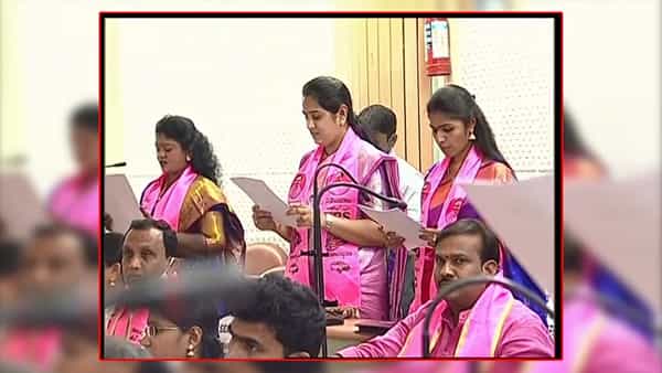 జీహెచ్ఎంసీ కార్పోరేటర్ల ప్రమాణస్వీకారం పూర్తి.. కొత్త కార్పోరేటర్లు ఏమని ప్రమాణం చేశారంటే..