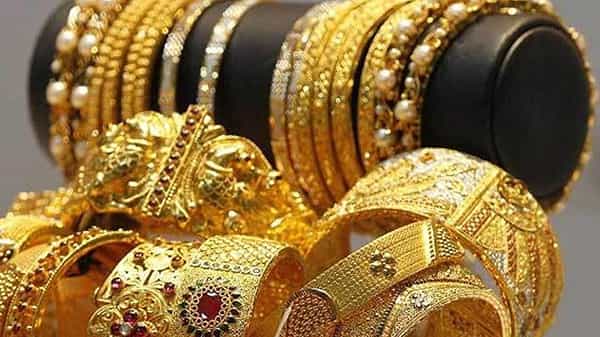 Gold Price Today: స్వల్పంగా పెరిగిన బంగారం ధరలు.. ఈసారి ఎంత పెరిగిందో తెలుసా ?