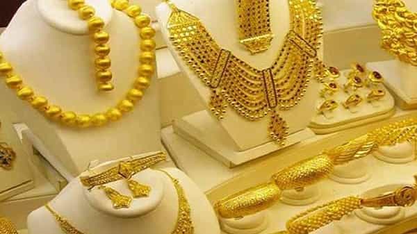 Gold Price Today: బంగారం ప్రియులకు షాక్.. పరుగులు పెడుతున్న పసిడి ధరలు.. ఇవాళ ఎంత పెరిగిందో తెలుసా ?