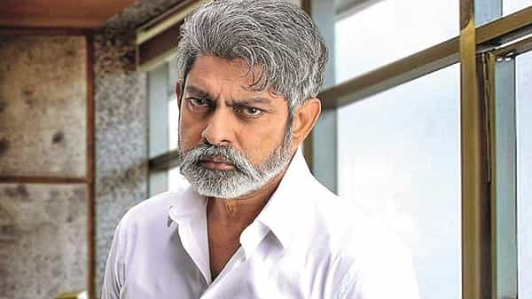 మహా సముద్రం నుంచి జగపతి బాబు ఫస్ట్ లుక్ రిలీజ్.. ఊర మాస్ లుక్లో జగ్గుభాయ్ అదుర్స్..