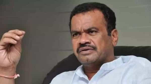 సాగర్ ఉపఎన్నికకు పార్టీల సైరన్ .. టీఆర్ఎస్ సభకు పోటీగా పాదయాత్రకు సిద్ధమవుతున్న కోమటిరెడ్డి