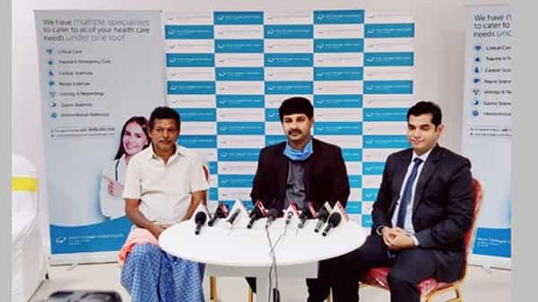 లాపరోస్కోపిక్ శస్త్రచికిత్స ద్వారా క్రికెట్ బాల్ సైజ్లోని కణితను తొలగించిన వైద్యులు. ఎక్కడంటే..