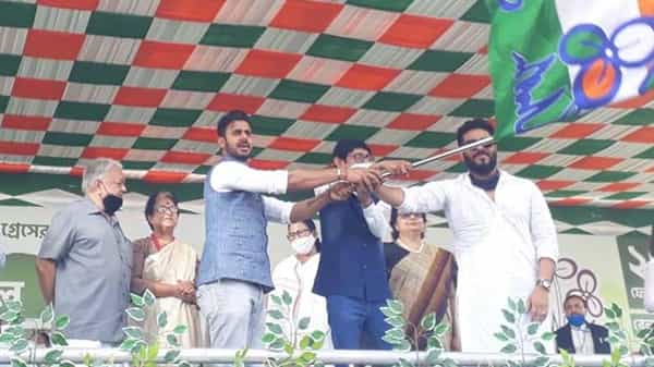మమత టాప్ గేర్ : తమ తల్లులు, కూతుళ్లను బొగ్గు దొంగలనడానికి అసలు నోరెలా వచ్చింది మోదీ.. మీకసలు చరిత్రే లేదు
